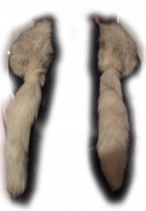 Fuchsstola Blaufuchs ohne Kopf und ohne Füße Vorderansicht Fuchsstola Blaufuchs ohne Kopf und ohne Füße Vorderansicht